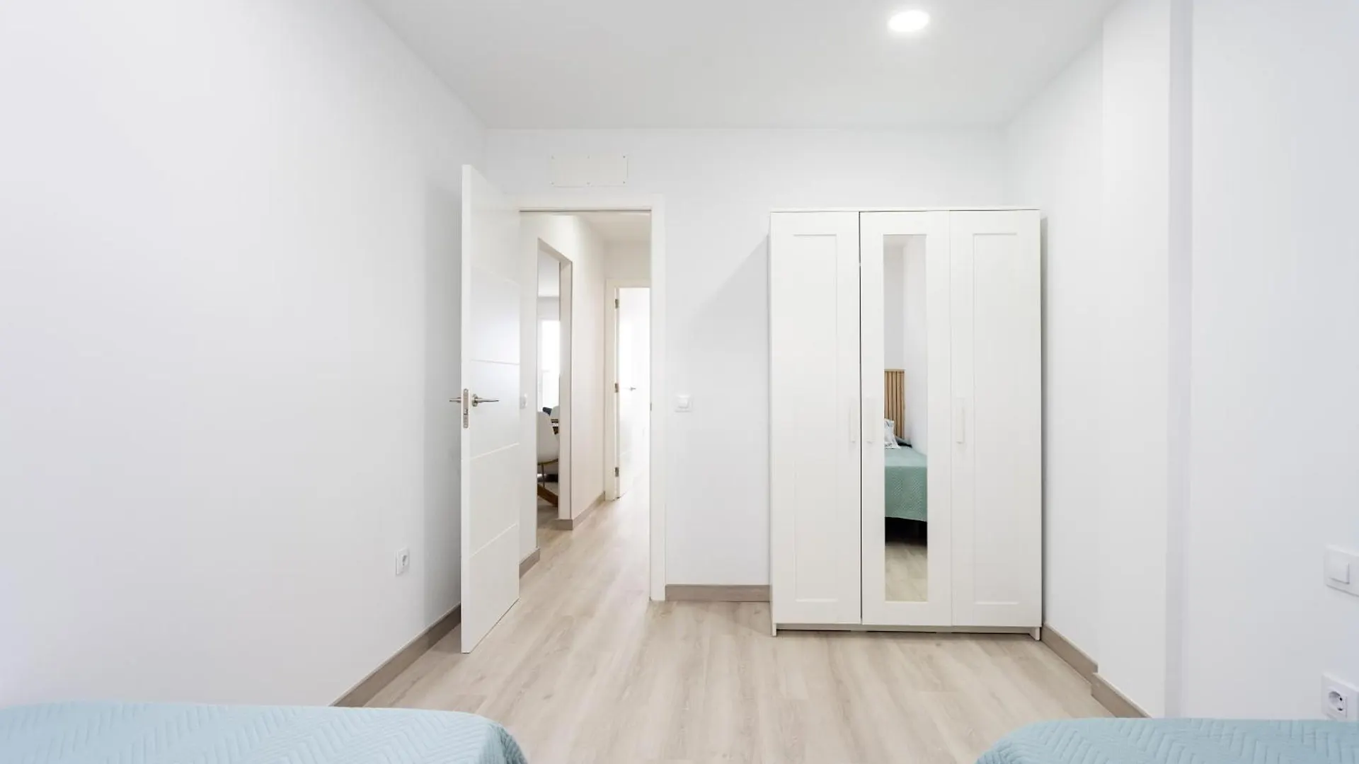 Appartement Home2Book Relaxing Poolside Escape, Arona