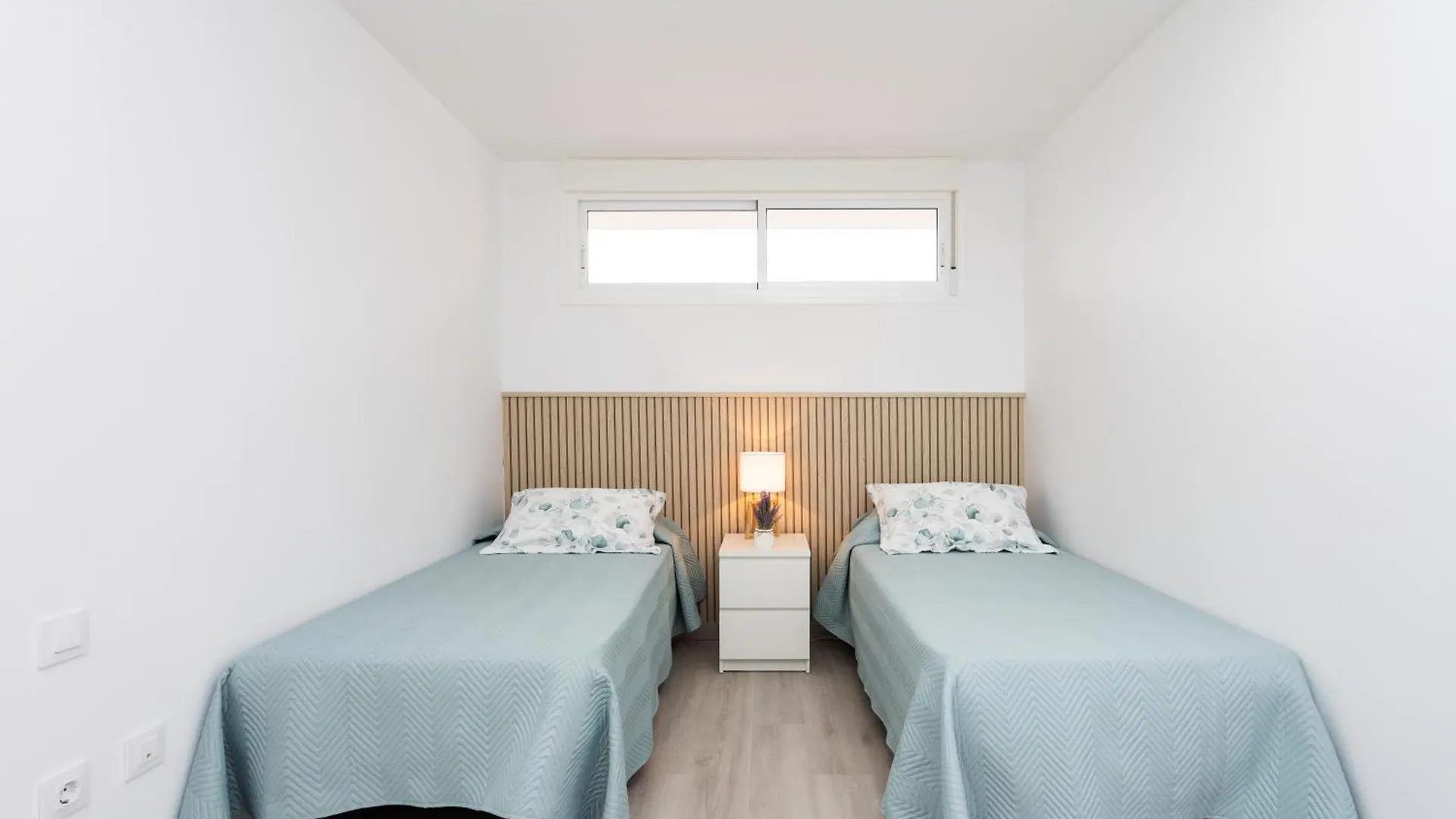 Appartement Home2Book Relaxing Poolside Escape, Arona